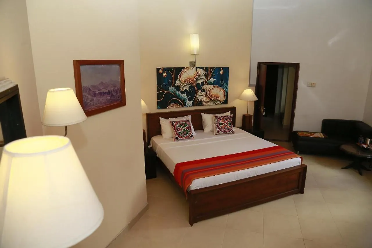 Guest house Crown Hills Kandy Inn
