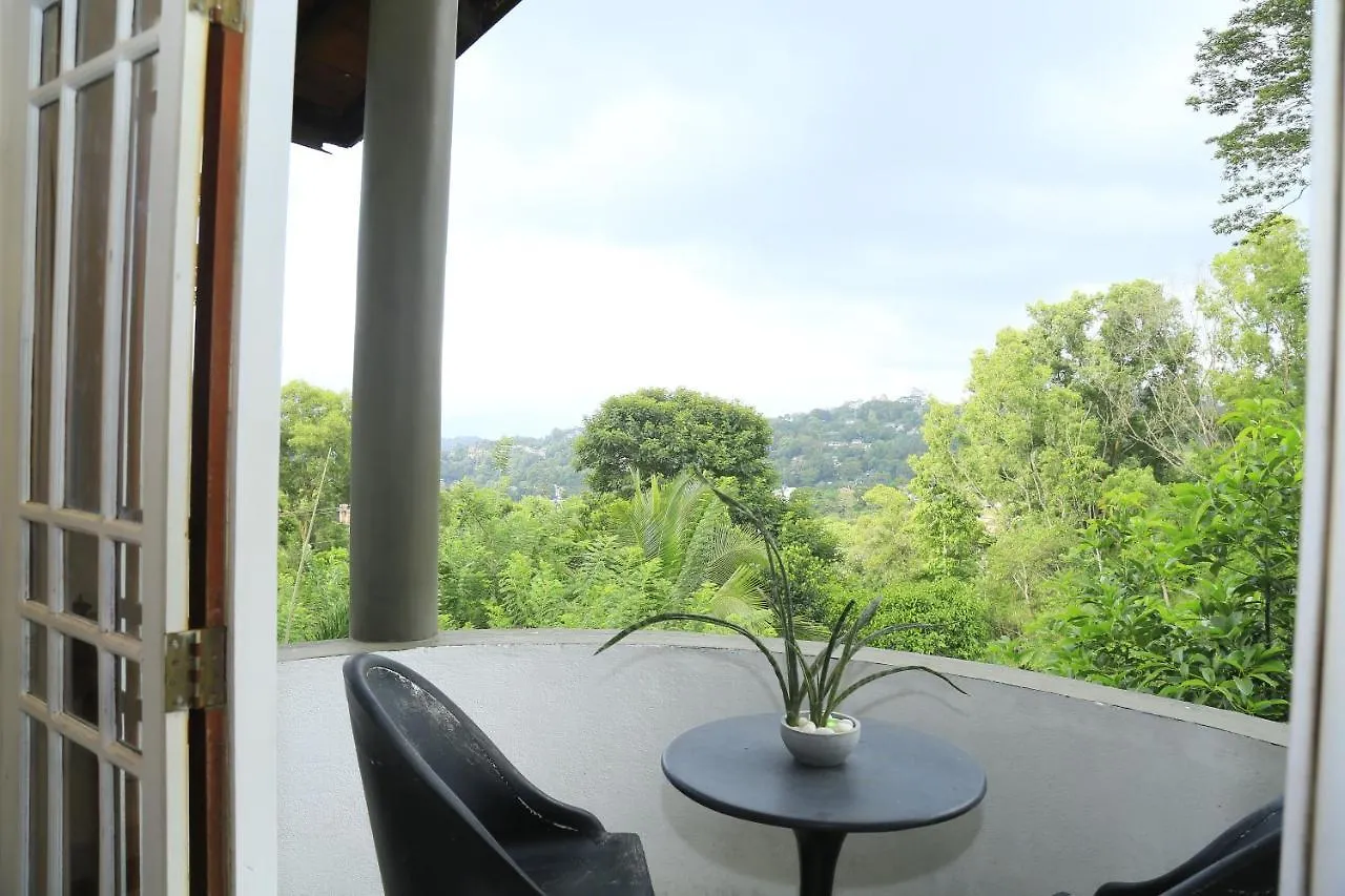 Crown Hills Kandy Inn Sri Lanka