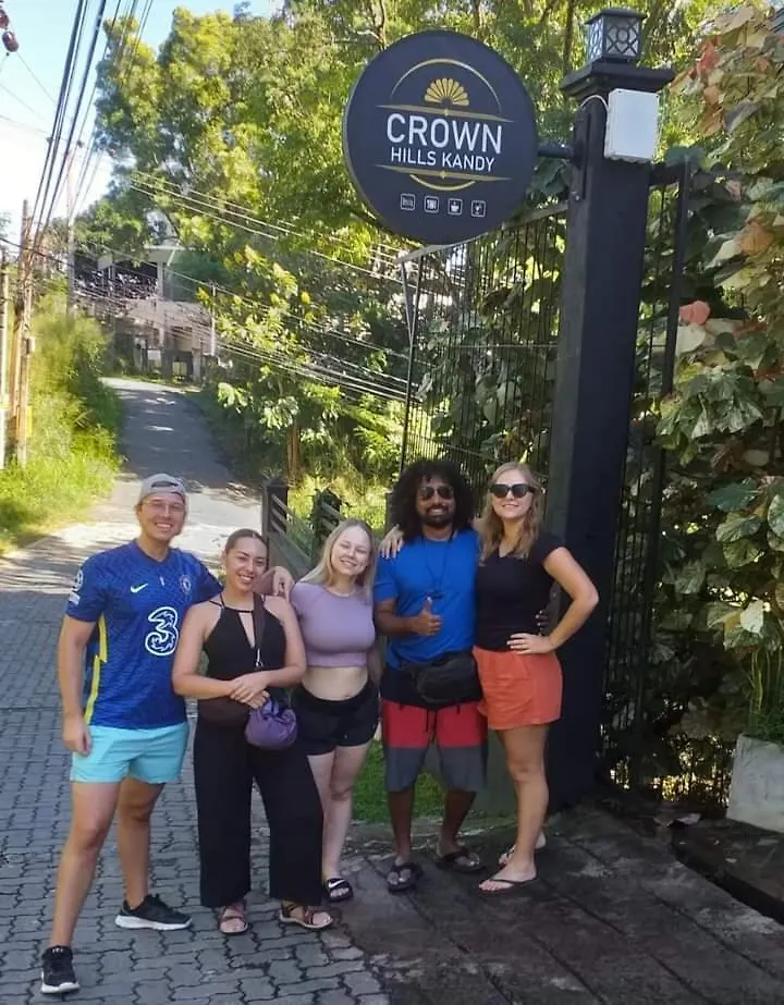 Crown Hills Kandy Inn 0*,